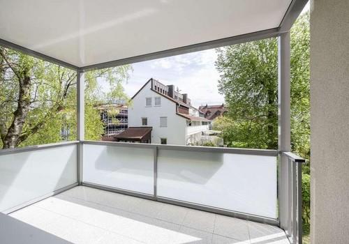 Neuer Balkon aus 2025