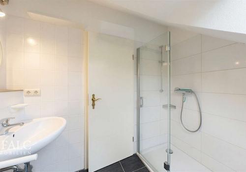 Bad mit Dusche