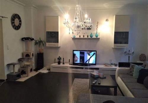 Wohnzimmer 2 mit Deko 