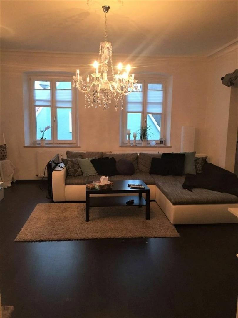 Wohnzimmer 1 mit Deko  