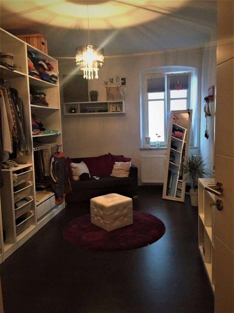 Zimmer 2 z.B. Ankleidezimmer 