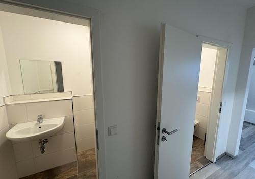 Toiletten Teil B 1