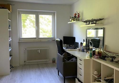 Büro/Kinderzimmer