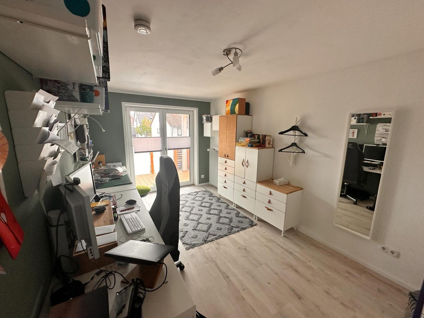 OG: Gäste- bzw. Arbeitszimmer
