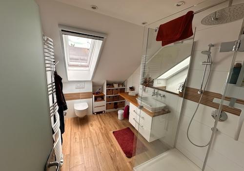 DG: Bad mit Dusche