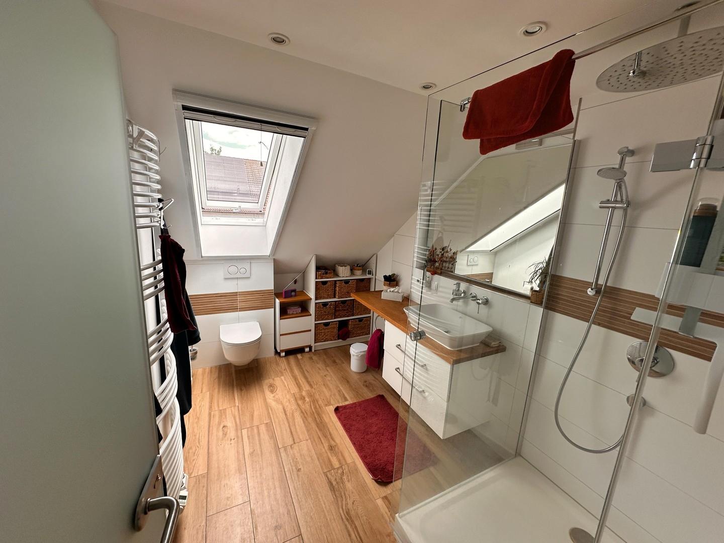DG: Bad mit Dusche