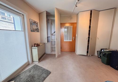 Arbeitszimmer EG Links