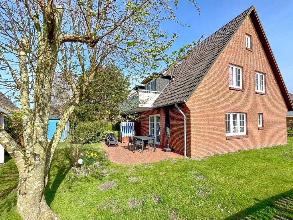 Außenansicht mit Balkon