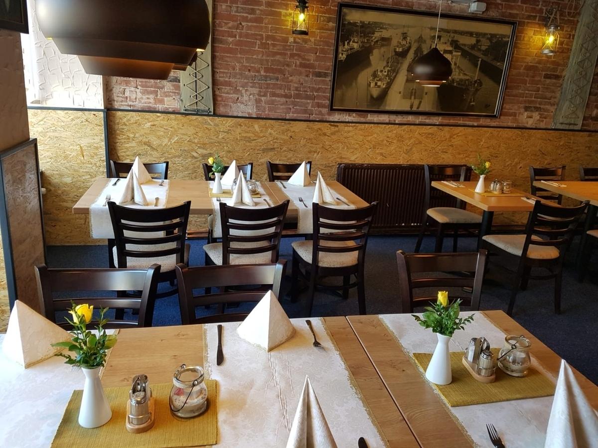 Gastro Raum links