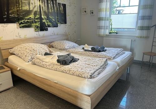 Schlafzimmer 1 im EG