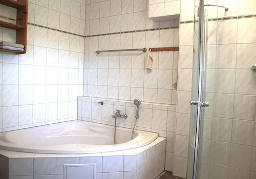 Eckbadewanne