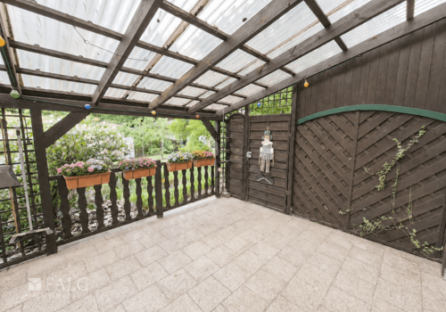 Terrasse überdacht