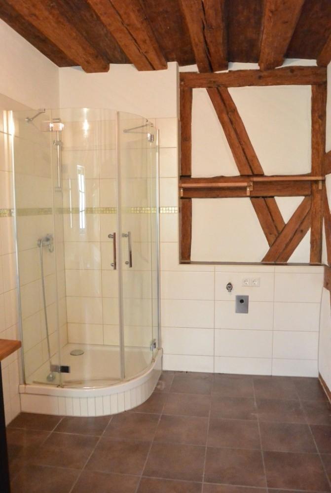 Dusche u. WM-Anschluss 