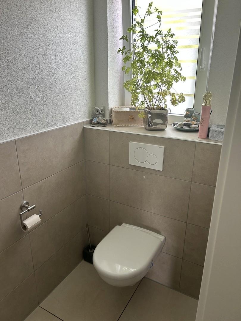 Gäste WC links 
