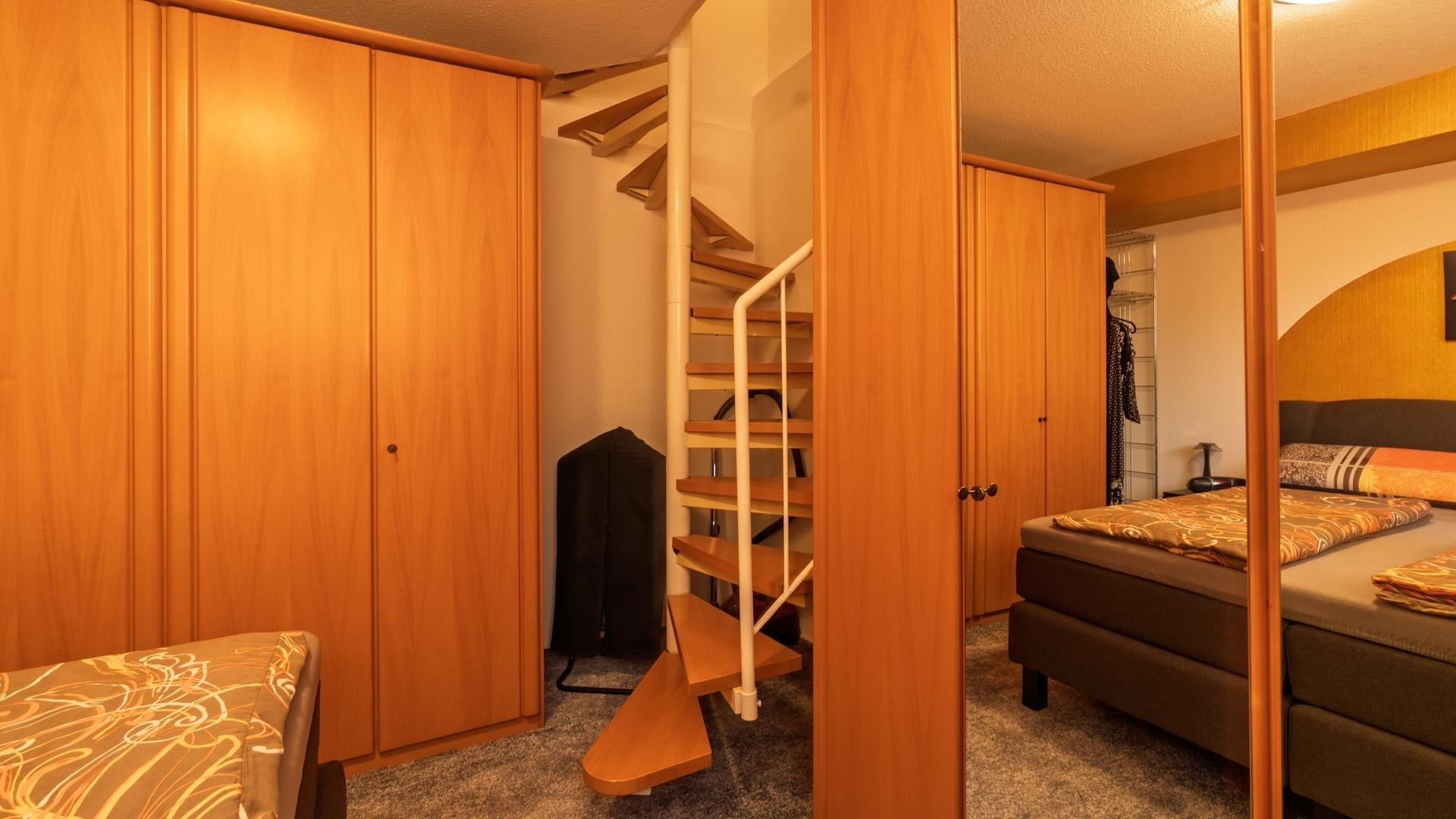 Schlafzimmer UG