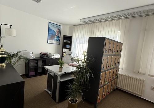 Büro 1