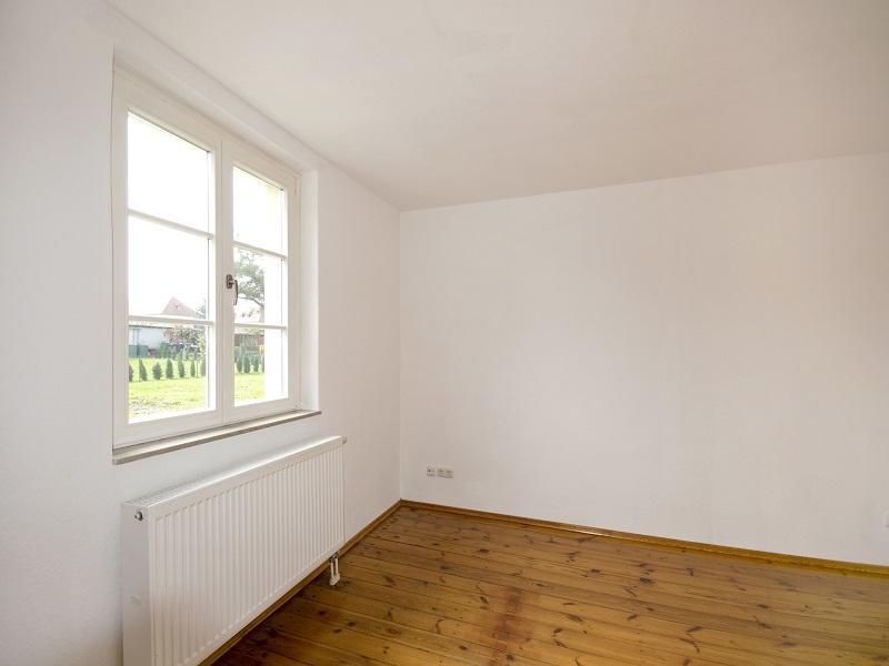 eins der Zimmer Untergeschoss