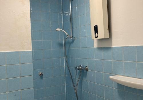 Bad Dusche