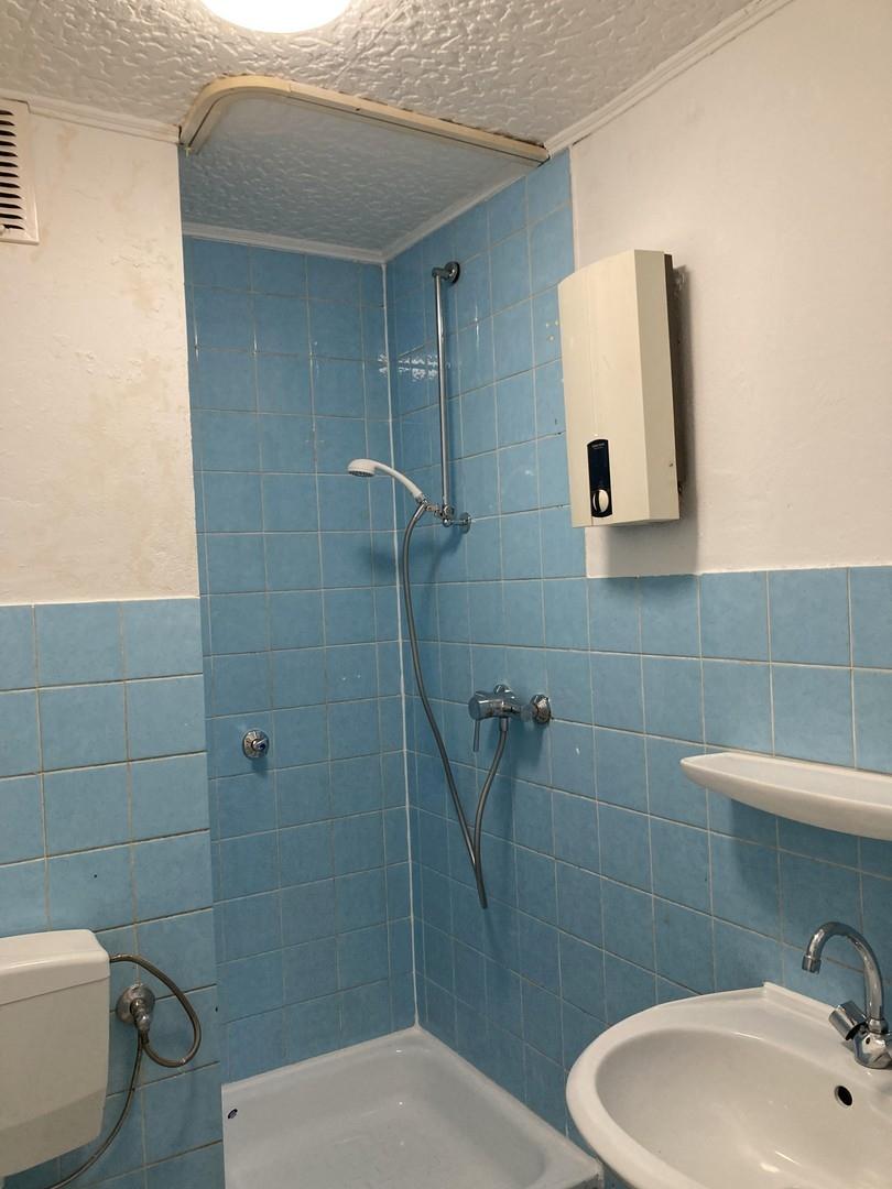 Bad Dusche