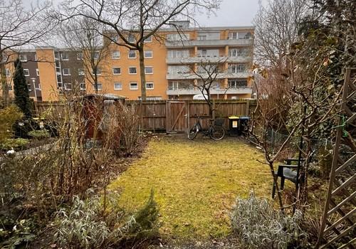 Garten im Winter ohne Laub