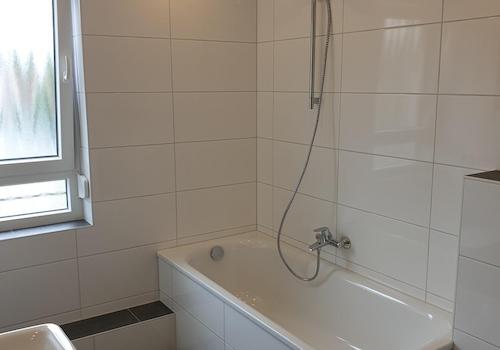 2. OG Bad 1 mit Badewanne