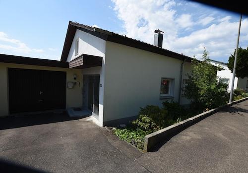 Sicht von der Straße 1