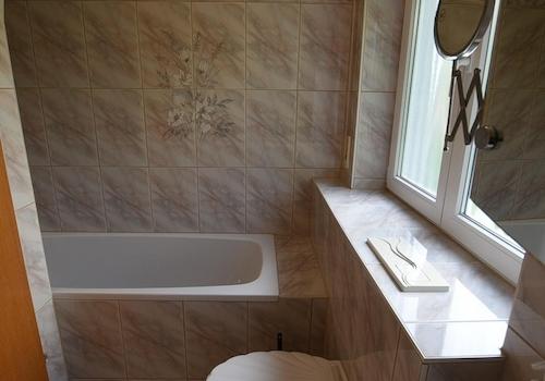 Badezimmer im UG
