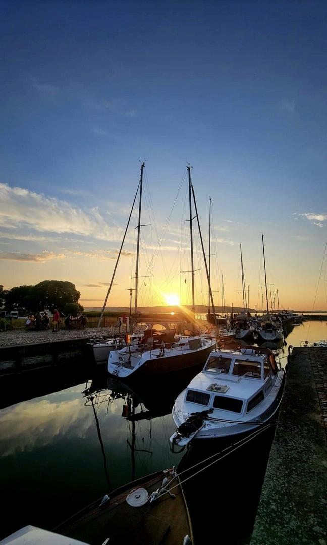 Abendstimmung am Hafen