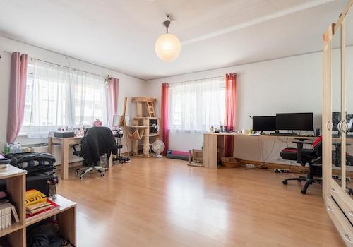 Schlafzimmer 1