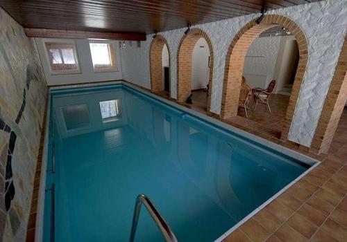 Schwimmbad