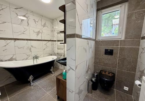 Badezimmer EG