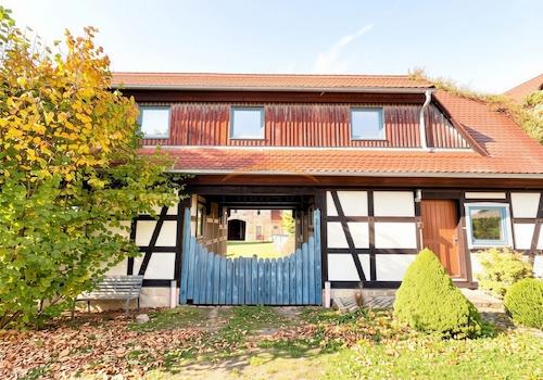 Außenansicht Haupthaus 