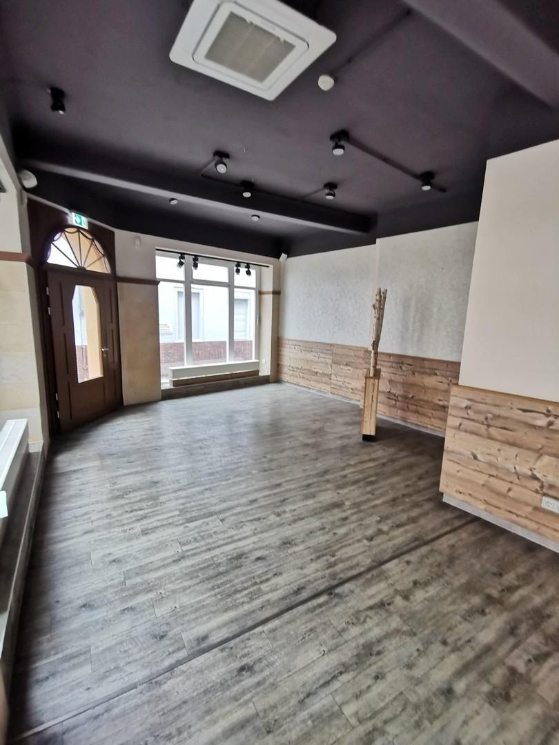 Büro-/Ladenfläche