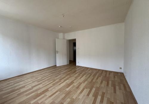 Raum 1 Blick zur Tür