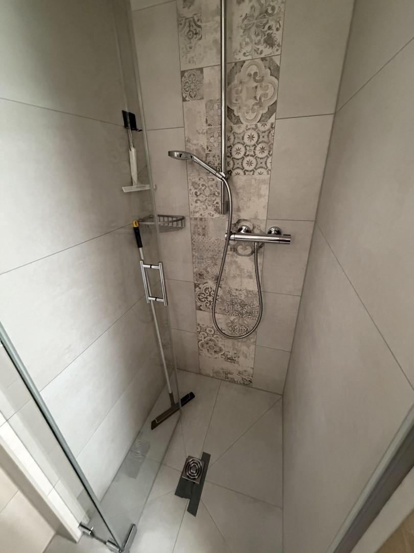 Dusche EG