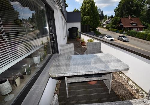 großer Balkon