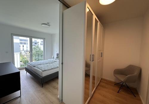 Ankleide + Schlafzimmer