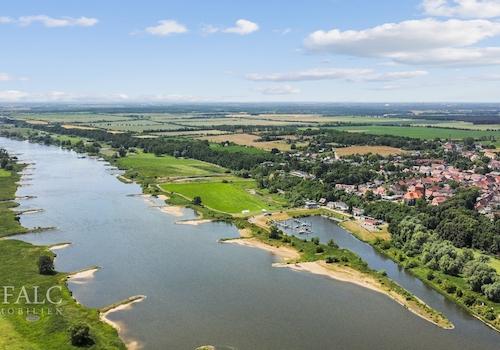 Luftbild Elbe Arneburg
