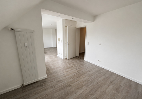 Küche und Zugang Wohnzimmer 