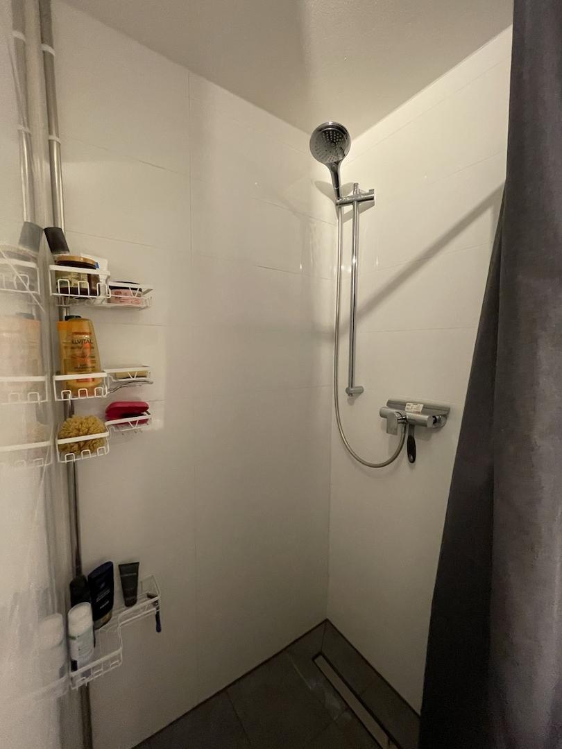 Bad mit Dusche