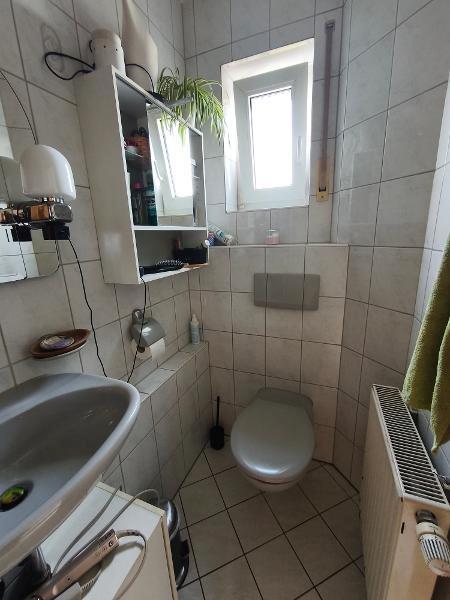 Gäste-Bad mit Dusche Bild 1