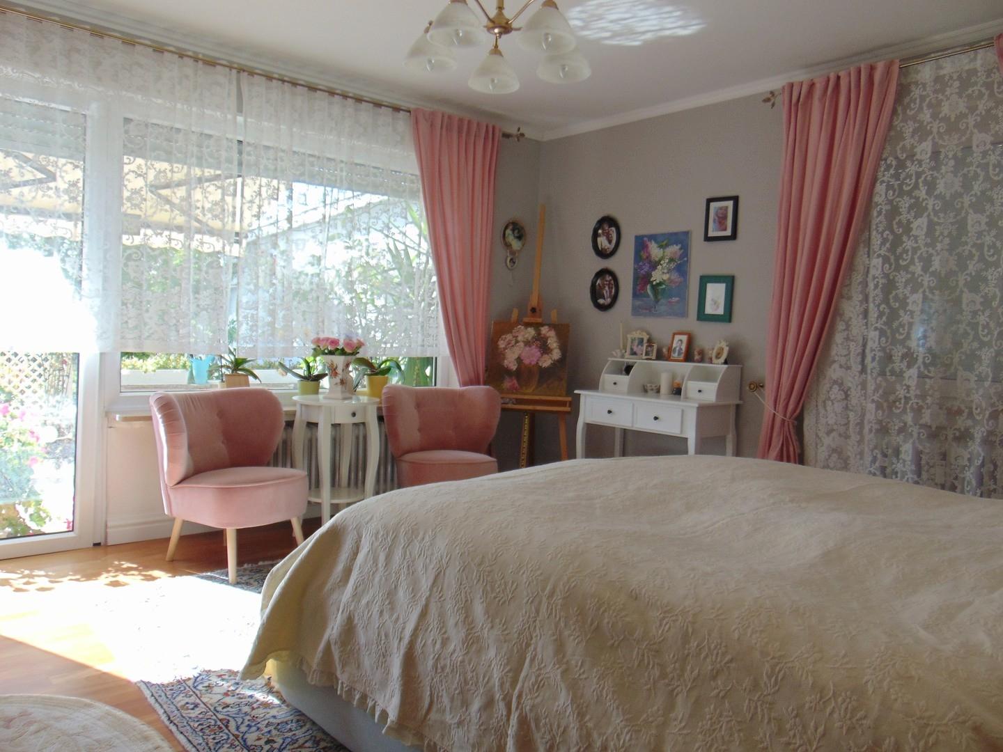 Schlafzimmer EG