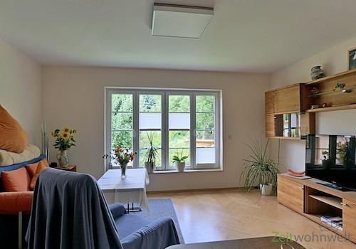 Blick ins Wohnzimmer
