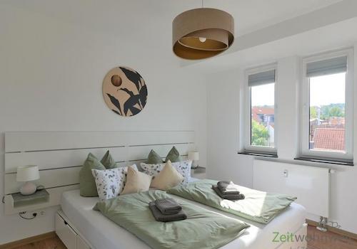 Blick ins Schlafzimmer