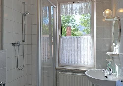 Bad mit Dusche
