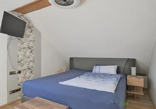 Blick ins rechte Schlafzimmer