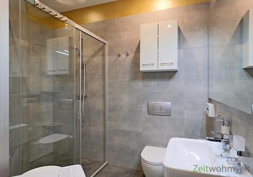 Bad mit bodentiefer Dusche