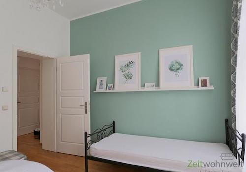 Gästebett im Schlafzimmer
