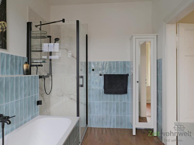 Dusche im Bad