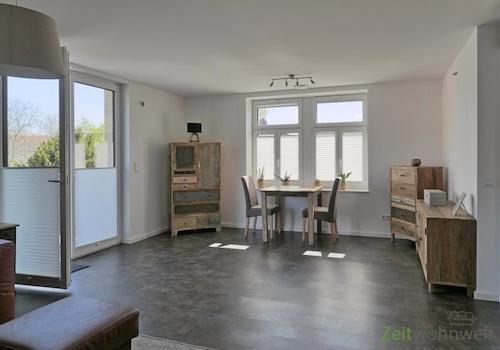 Blick ins Wohnzimmer